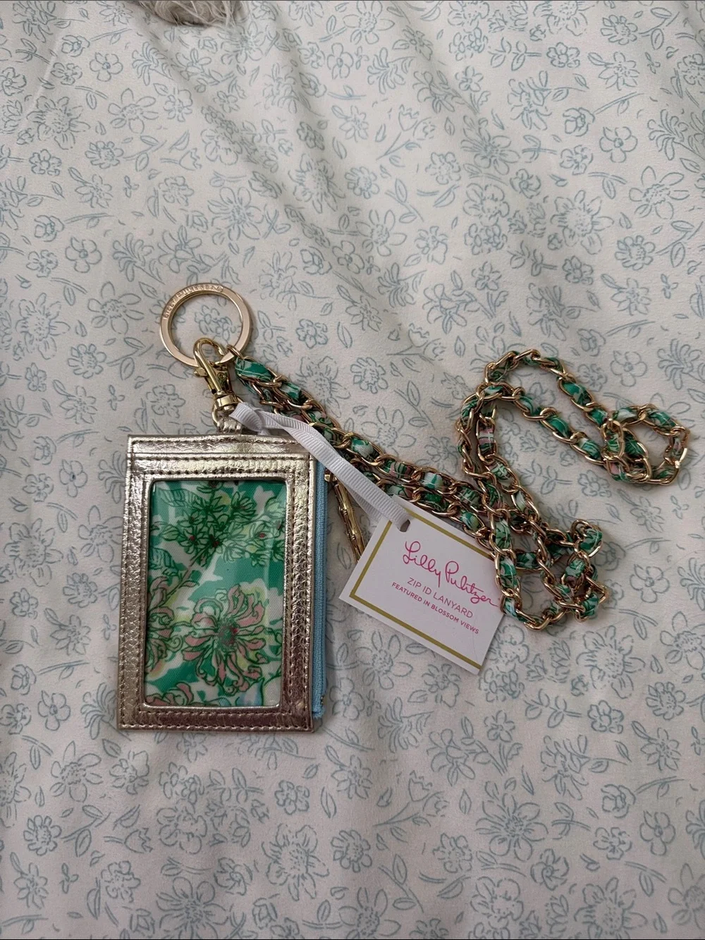 Lilly Pulitzer Mint Green Floral ID lanyard with Gold Chain - Picture 1 of 2